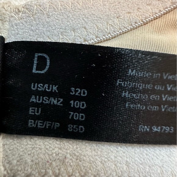 Dominique Intimate Apparel Aimee Seamless T-Shirt Bra, 32D - Picture 9 of 10